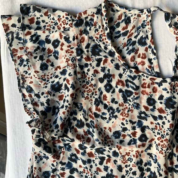 Spin USA Women’s Short Sleeve Blouse size XL, Leopard White Blue Red - Picture 7 of 8